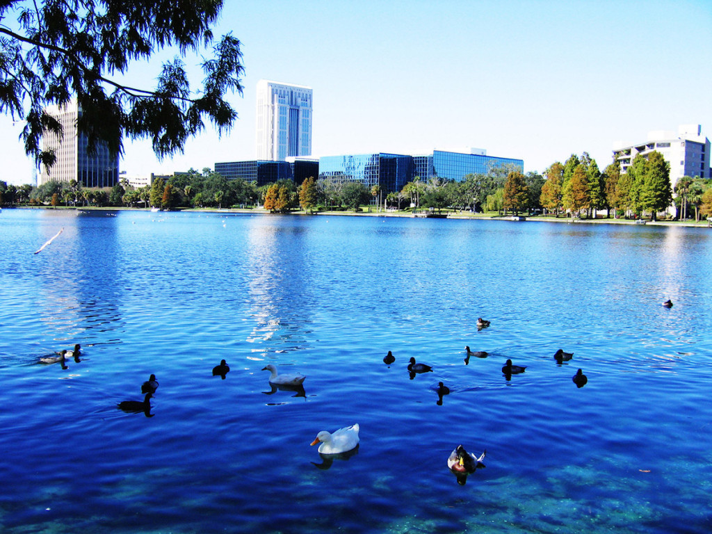 Lake Eola park Orlandu